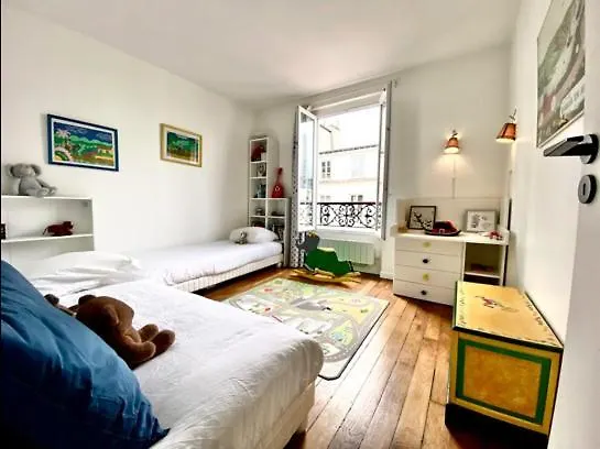 La Halte Familiale Duplex Proche Tour Eiffel Apartment Paris