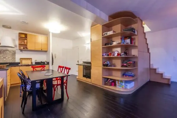 La Halte Familiale Duplex Proche Tour Eiffel Apartment Paris France